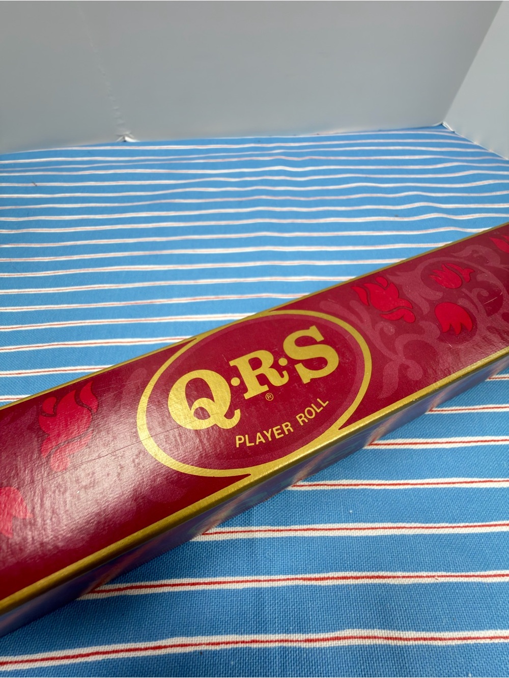 The Lion Sleeps Tonight QRS Word Roll Rudy Martin 10-472 Player Piano Music Roll